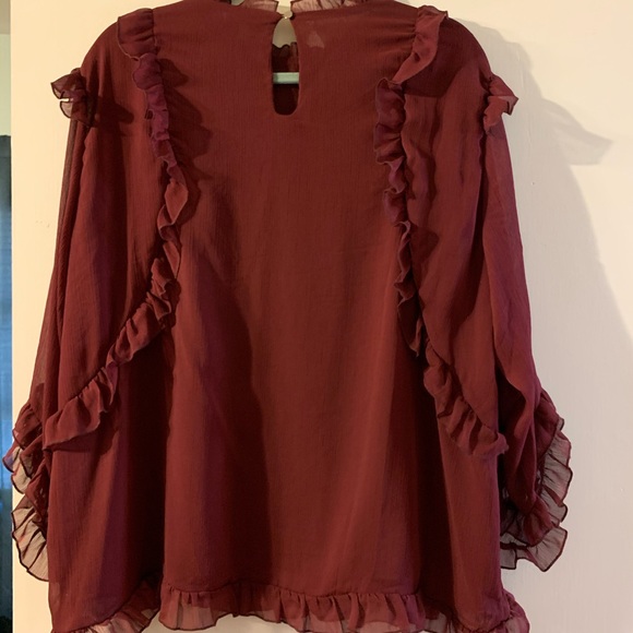 Burgundy ruffle blouse - Picture 5 of 6
